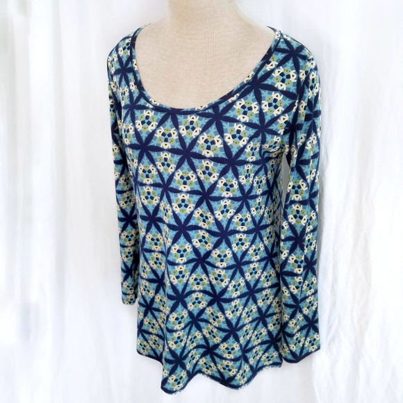 Geometric Long Sleeve Top - Picture 1 of 5